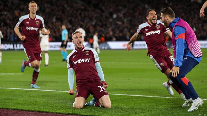 [流言板]一路北伐！今日勇士取胜、独行侠输球，勇士升至西部第八50亮1239回复